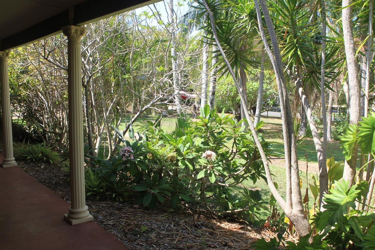 Oasis On Coochiemudlo Hotel ภายนอก รูปภาพ