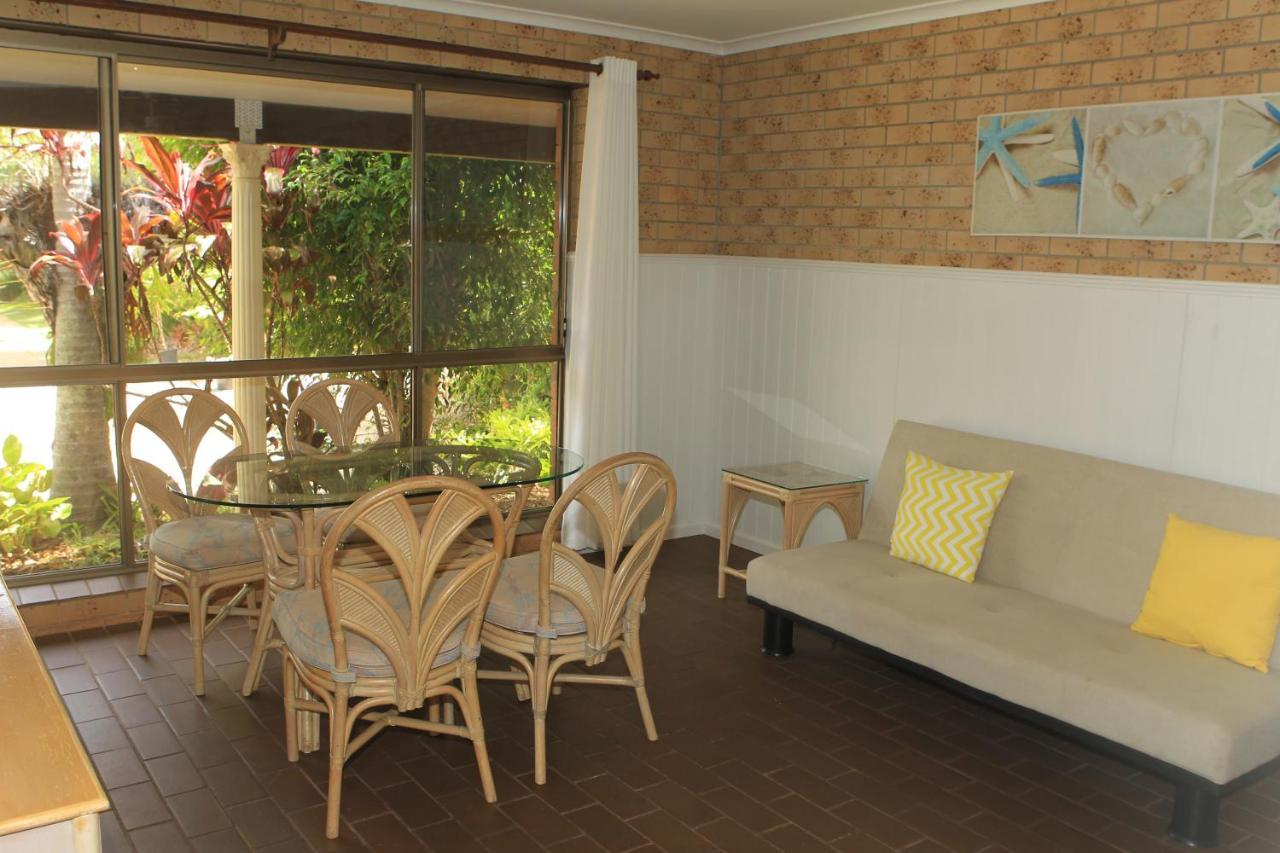 Oasis On Coochiemudlo Hotel ภายนอก รูปภาพ